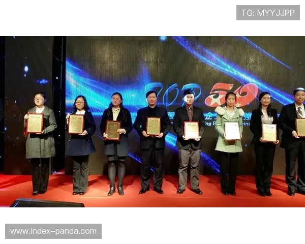 行业年会设立协同最佳实践奖,促进先进经验的学习借鉴。 行业年会设立协同最佳实践奖,促进先进经验的学习借鉴。