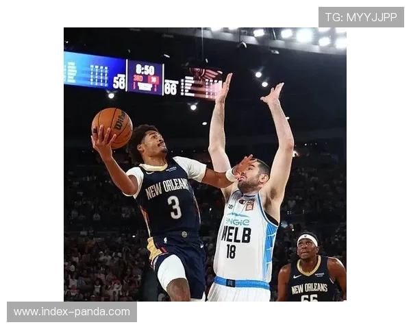 太阳布克与鹈鹕锡安对位，锋线冲击力对决外线投射